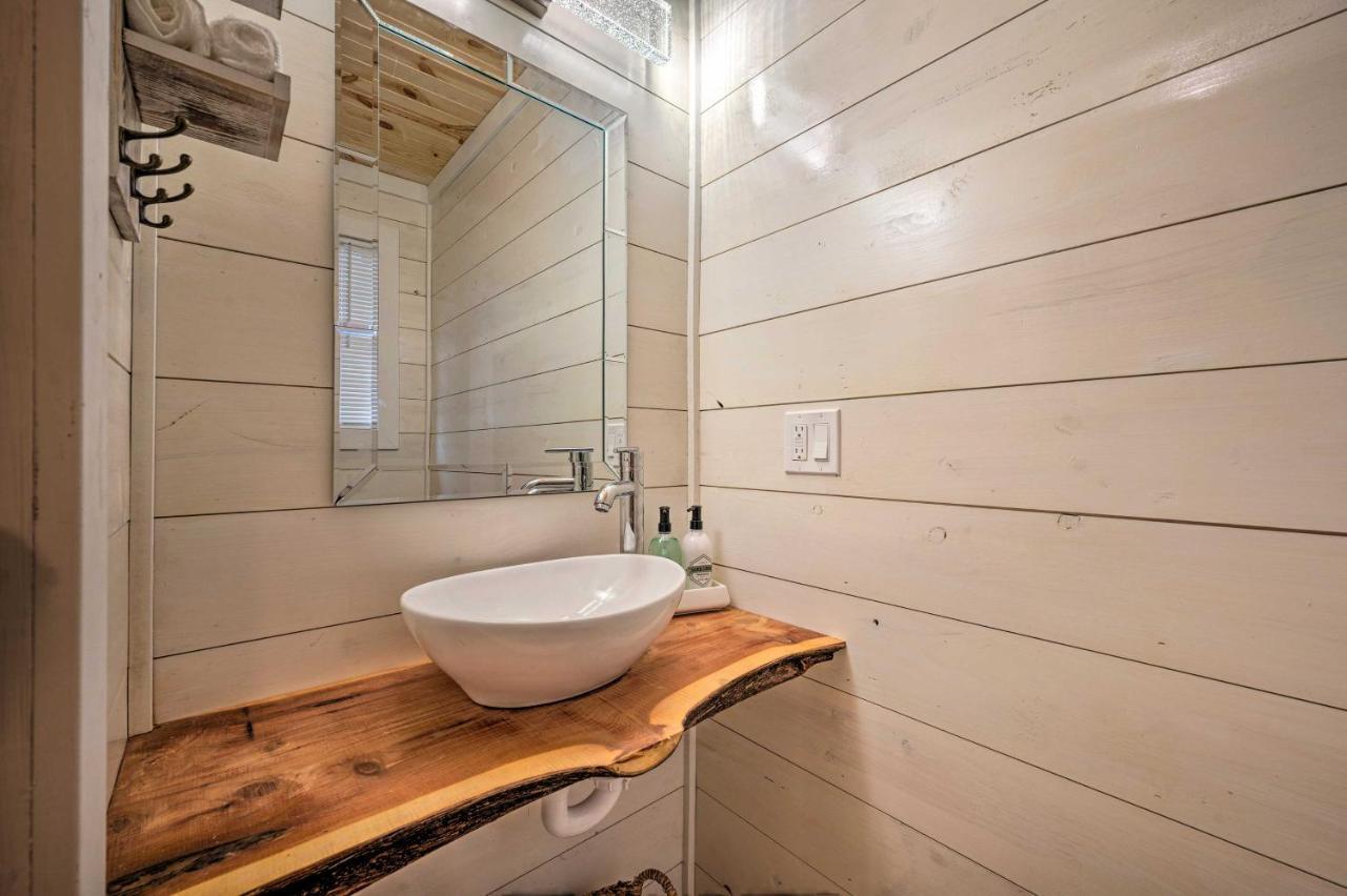 Romantic Broken Bow Cabin With Jacuzzi And Fire Pit! Eksteriør bilde