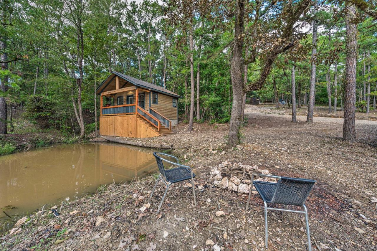 Romantic Broken Bow Cabin With Jacuzzi And Fire Pit! Eksteriør bilde